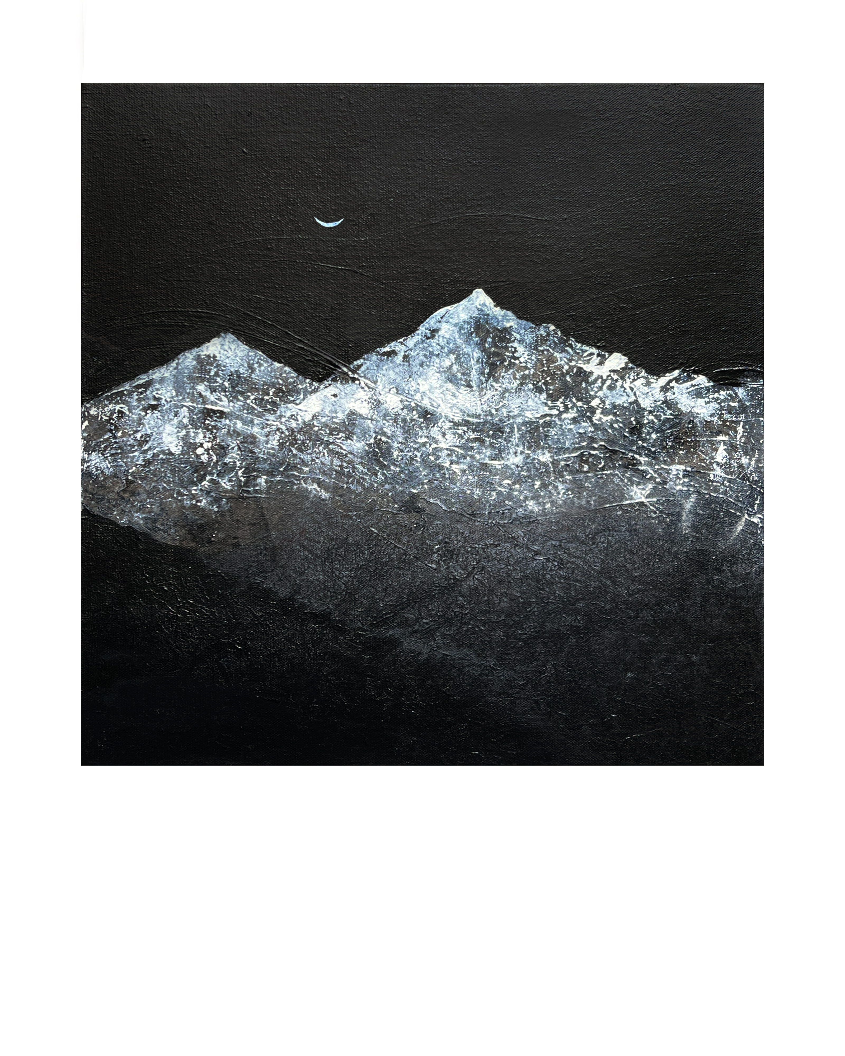 Inner Chaos under the Crescent/ Crescent over Dark Peaks